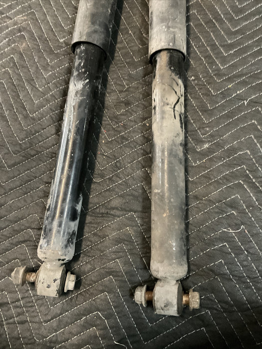 2018 DODGE RAM 3500 LARAMIE 4X4 6.7L REAR STRUT PAIR OEM 62K MILES 05168905AB