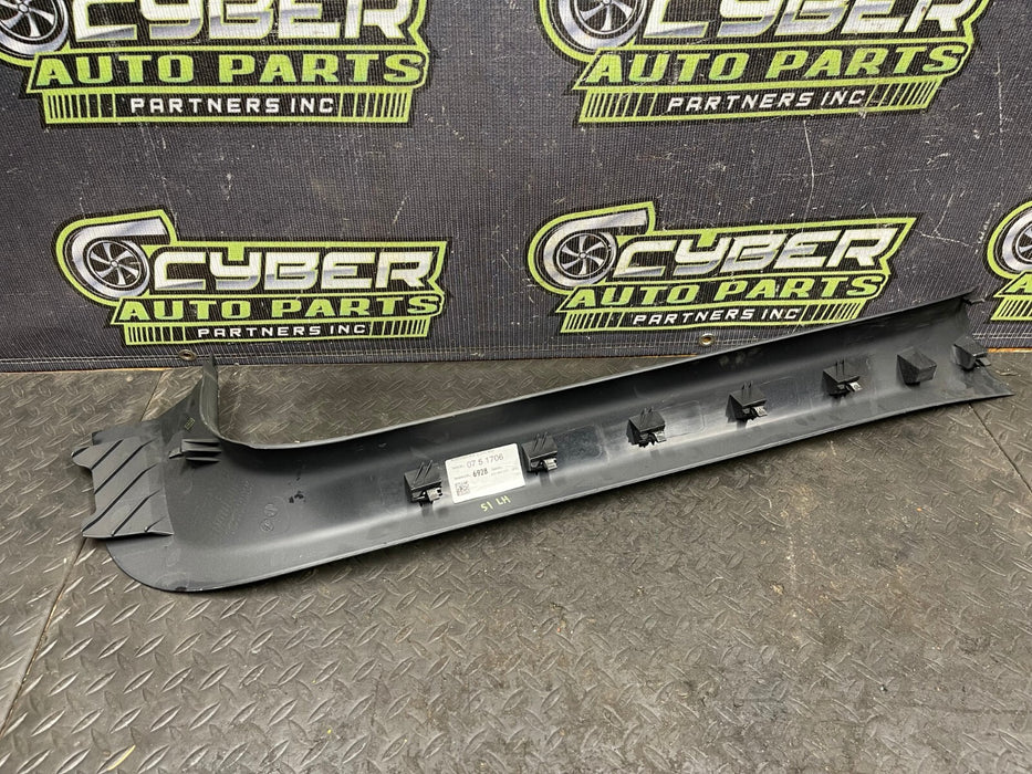 2017 AUDI R8 LOWER A-PILLAR TRIM OEM 4S1-867-271
