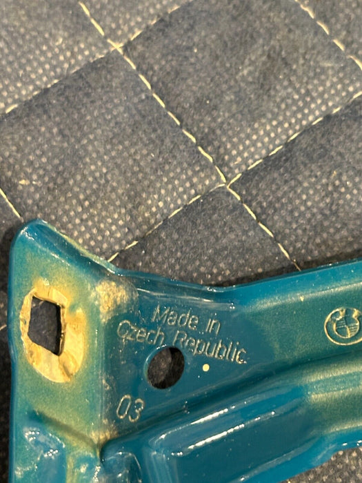 2015-2020 BMW M4 F82 FRONT LEFT FENDER MOUNTING BRACKETS (3) 41 35 8 055 703