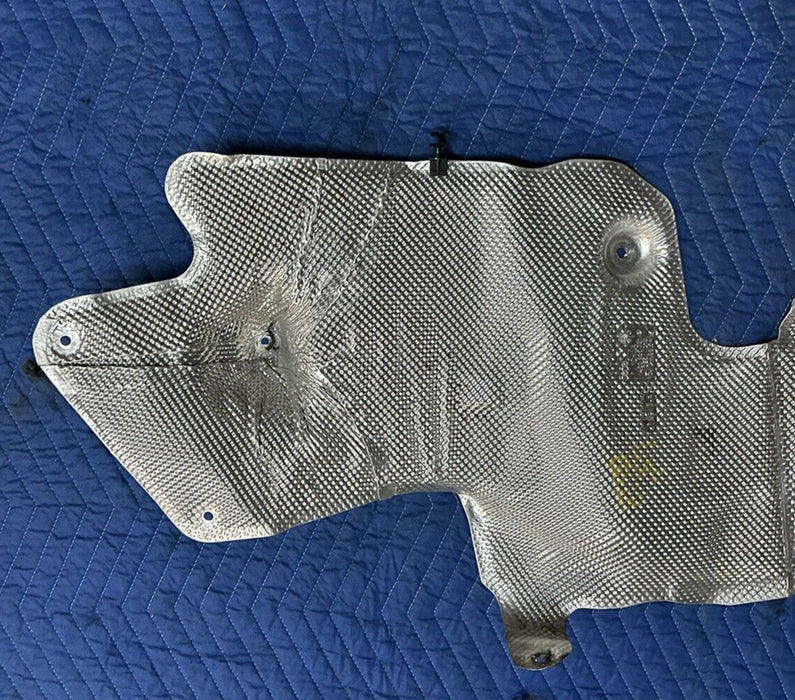 2017 2018 AUDI R8 RIGHT FUEL TANK PLATE HEAT SHIELD 4S0 825 731 B 4S0825731B