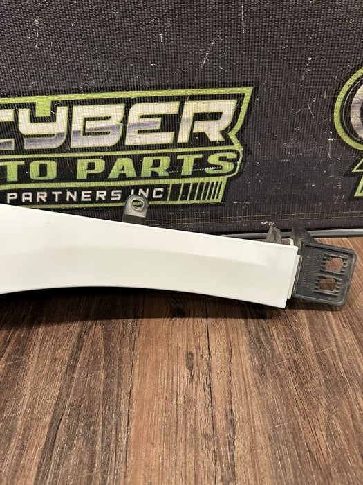 2017-18 AUDI R8 SPYDER WHITE DRIVER LEFT FENDER PANEL W FOAM ASSEMBLY OEM