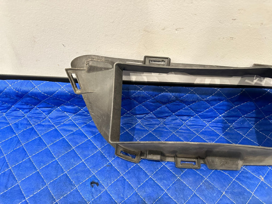 2017 MERCEDES-BENZ C63 AMG CONV FRONT BUMPER PASSENGER RIGHT SIDE AIR DUCT OEM