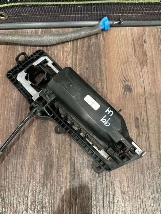 2021 AUDI R8 LEFT DOOR ACTUATOR W EXTERIOR HANDLE HOUSING ASSEMBLY OEM