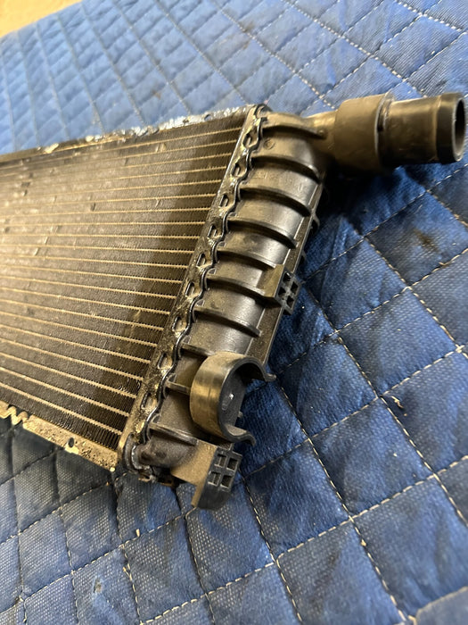2013-2016 PORSCHE 911 TURBO S CENTER REFRIDGERANT RADIATOR COOLER OEM