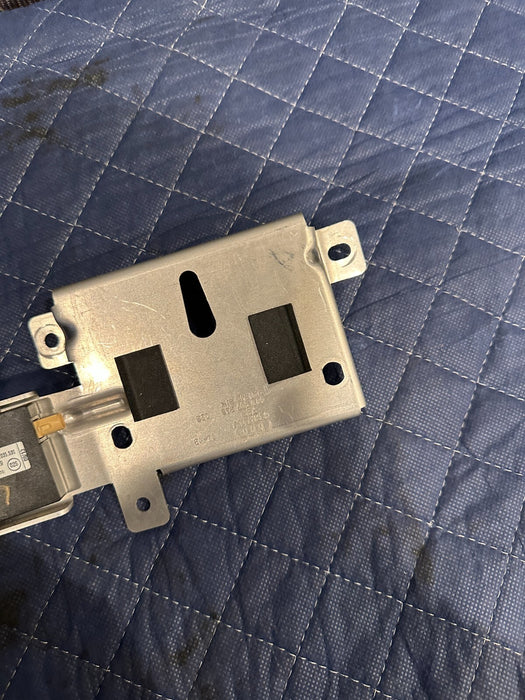 2014 AUDI R8  ANTENNA AMPLIFIER SWITCH BOX BRACKET 420 035 530 OEM