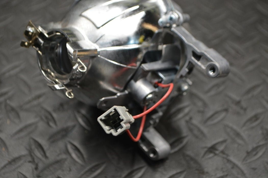 2012 INFINTI G37 COUPE FRONT RIGHT HEADLIGHT MAIN BULB HOUSING OEM