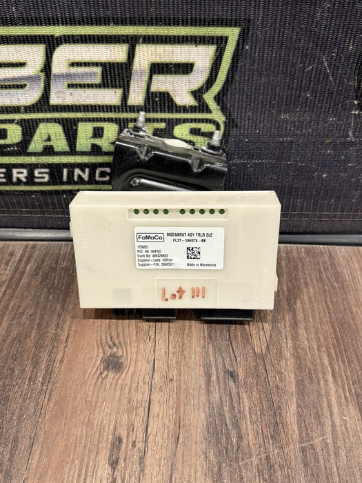 2017-2019 FORD F250 F350 F450 TRAILER TOWING CONTROL MODULE OEM FL3T-19H378-BB