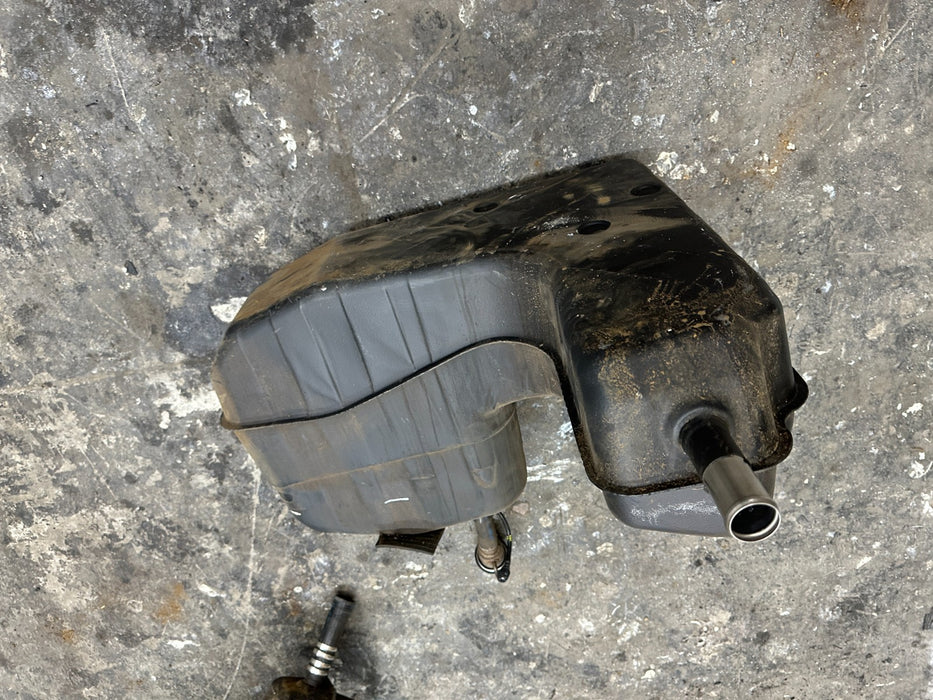 2014 AUDI R8 OEM LEFT RIGHT FUEL GAS TANK 420 201 021 P 420 201 022 P