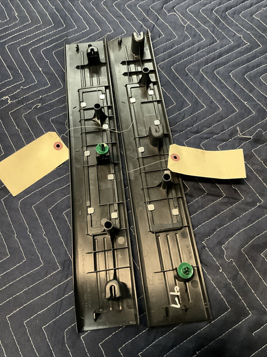 2016 NISSAN TITAN XD KICK PLATE SET LEFT RIGHT