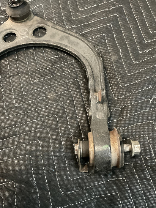 2016 DODGE CHALLENGER HELLCAT FRONT RIGHT UPPER CONTROL ARM OEM