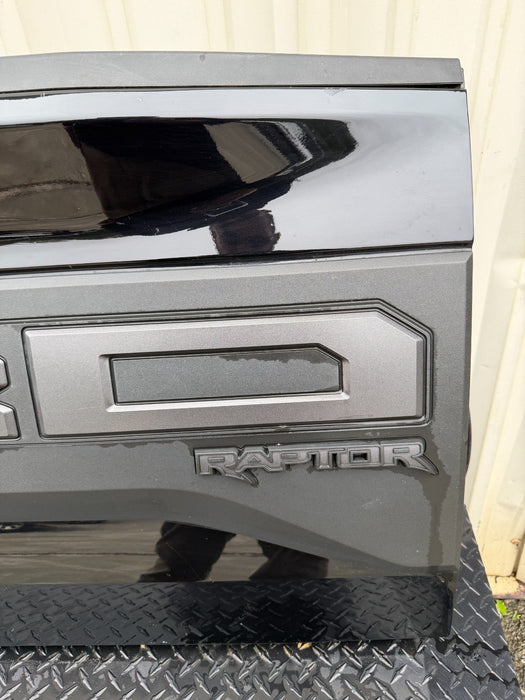 2019 FORD F150 RAPTOR REAR TAILGATE W STEP (G1) SHADOW BLACK OEM *FLAWS 8-11*