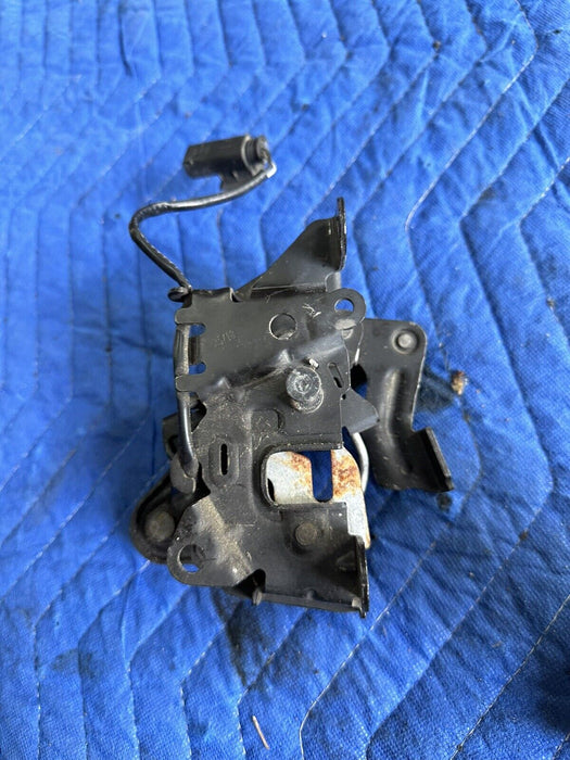 2011 BMW 550i F10 5 SERIES OEM FRONT RIGHT LEFT HOOD LOCK LATCH ACTUATOR 7206453