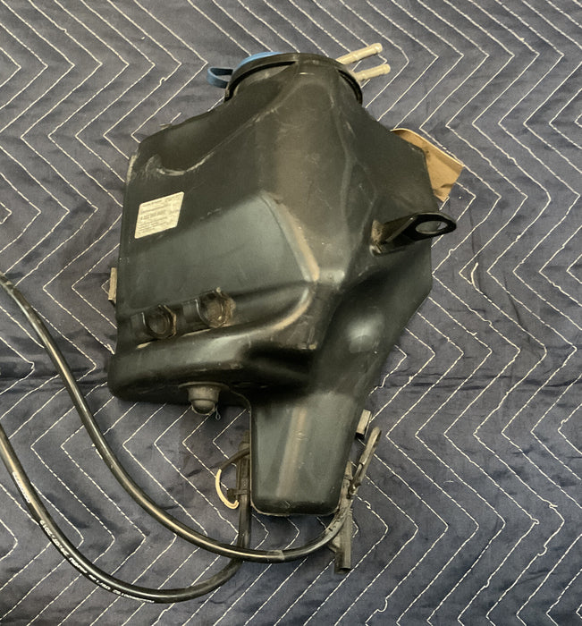 2014 MERCEDES S550 WINDSHIELD WASHER TANK ASSEMBLY  OEM
