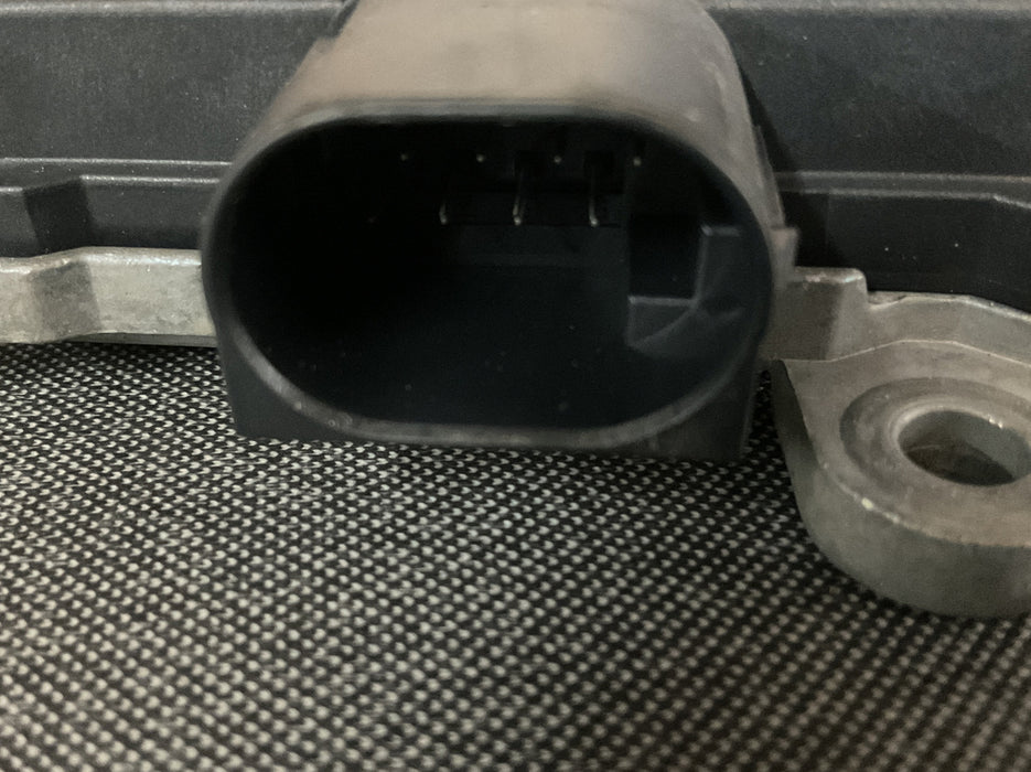 2018-2020 MERCEDES E63 AMG OEM CRUISE CONTROL DISTANCE SENSOR 000-900-79-13