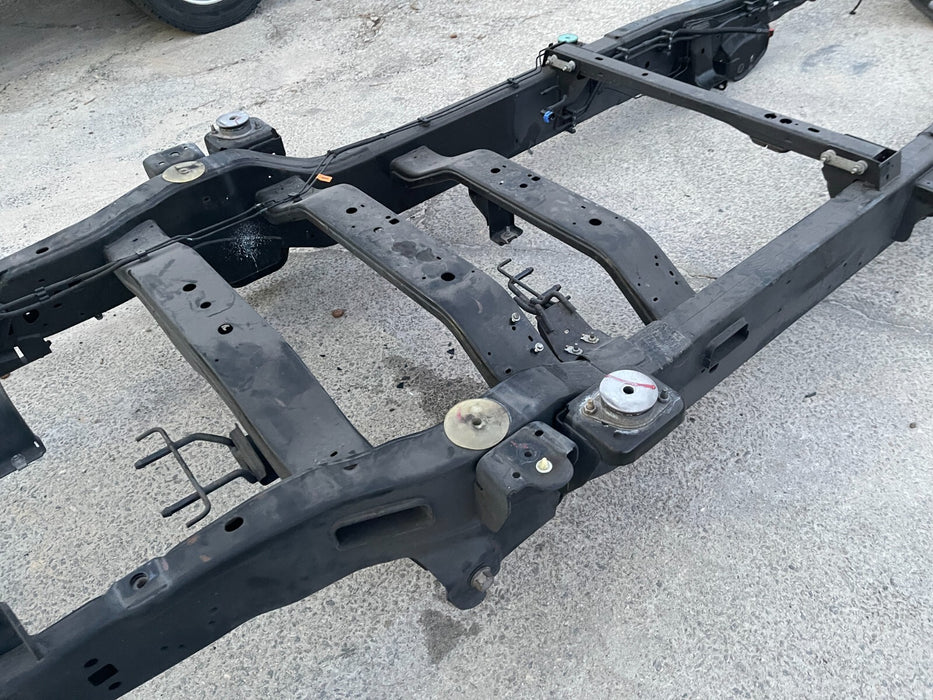 2017 2018 2019 FORD F250 F350 CREW CAB DIESEL 4X4 SHORT BED FRAME 160" WB