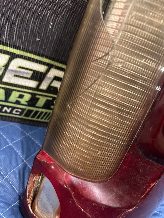 2017- 2019 FORD F250 F350 F450 PASSENGER RIGHT LED TAIL LIGHT OEM *PARTS ONLY*