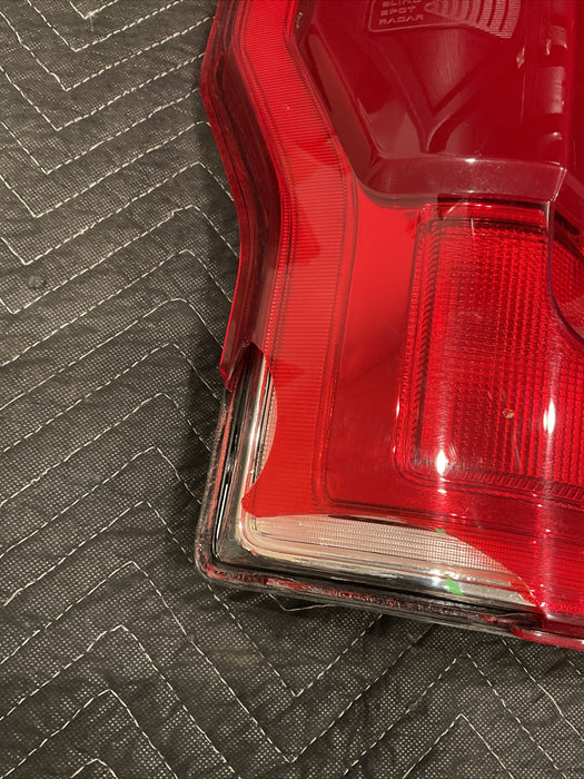 2017 2018 2019 FORD F250 F350 F450 LIMITED TAIL LIGHT LED  *DAMAGE*
