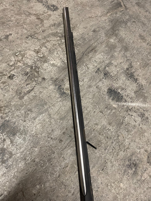 2018 2019 2020 FORD F250 F350 F450 REAR RIGHT WEATHER DOOR STRIP TRIM W/ CHROME