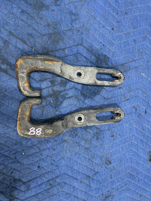 2016 2017 2018 2019 NISSAN TITAN XD FRONT LEFT RIGHT TOW HOOKS PAIR OEM