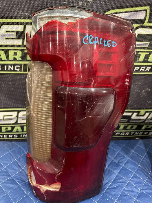 2017- 2019 FORD F250 F350 F450 PASSENGER RIGHT LED TAIL LIGHT OEM *PARTS ONLY*