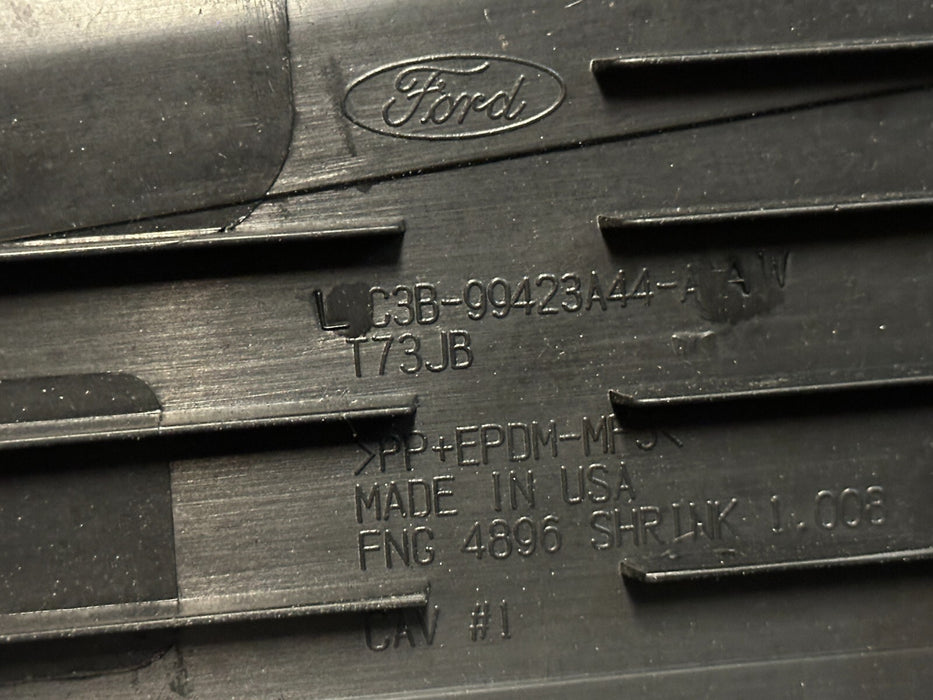 2020 FORD F250 F350 F450 TAILGATE TOP TRIM CAP COVER MOLDING OEM LC3B 99423A44