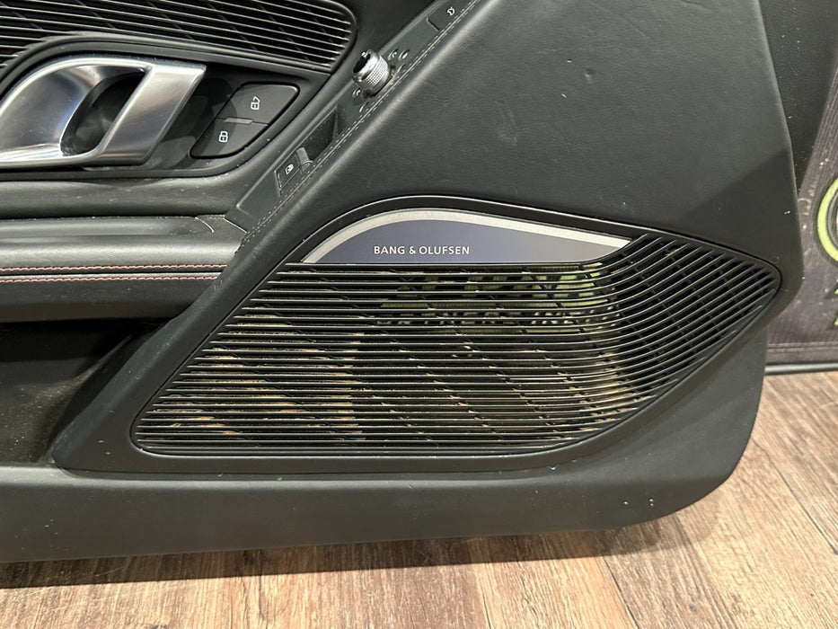 2017 AUDI R8 SPYDER LEFT DOOR PANEL OEM *WEAR 8-9*