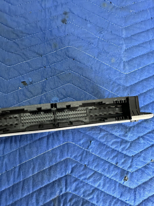 2011 BMW 550i F10 5 SERIES XDRIVE FOOTWELL LIGHT COMPUTER CONTROL MODULE UNIT
