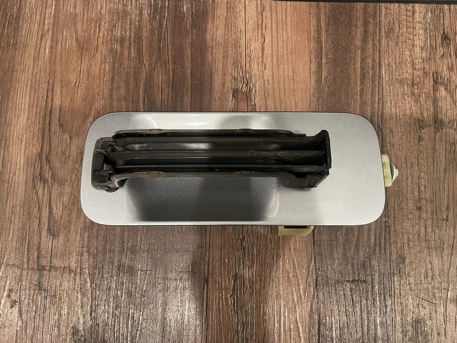 2017-2022 FORD F250 F350 F450 REAR RIGHT DOOR HANDLE OEM ICONIC SILVER MET - JS