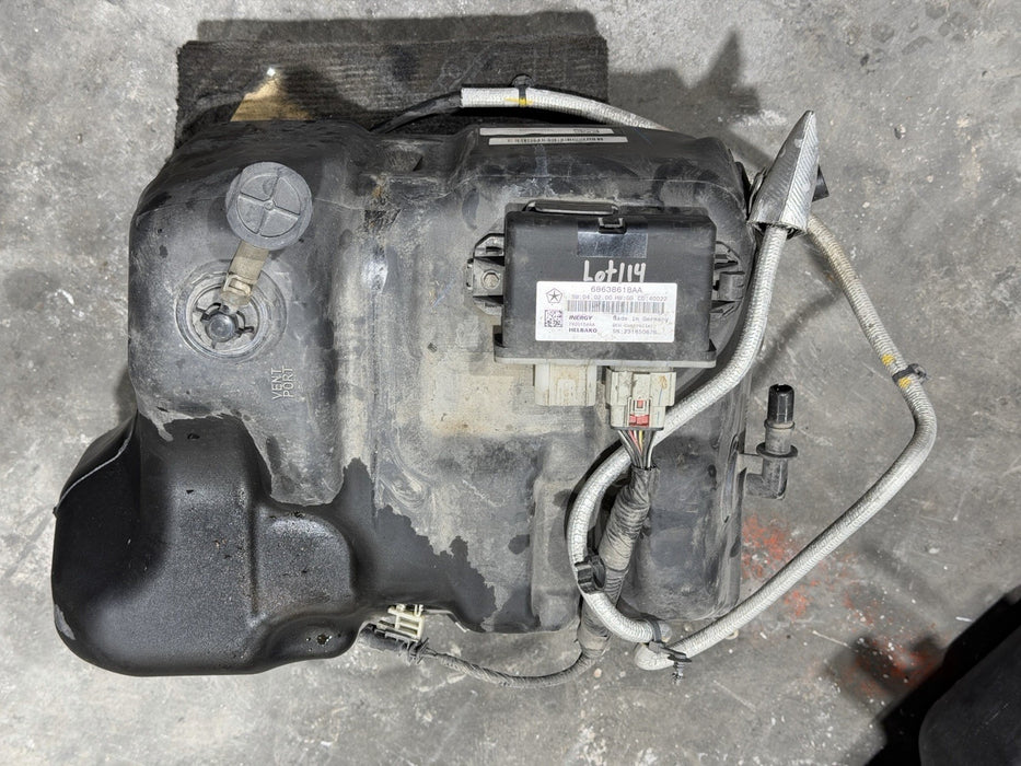 2019-2024 RAM 2500 3500 DEF DIESEL EXHAUST FLUID TANK COMPLETE W/ PUMP 57009090A