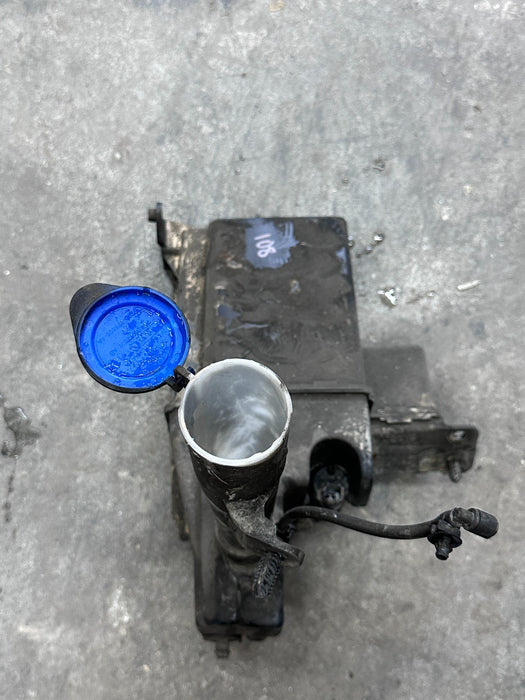 2017-2019 FORD F250 F350 WINDSHIELD WASHER RESEVOIR TANK HC3B 17B613 AH