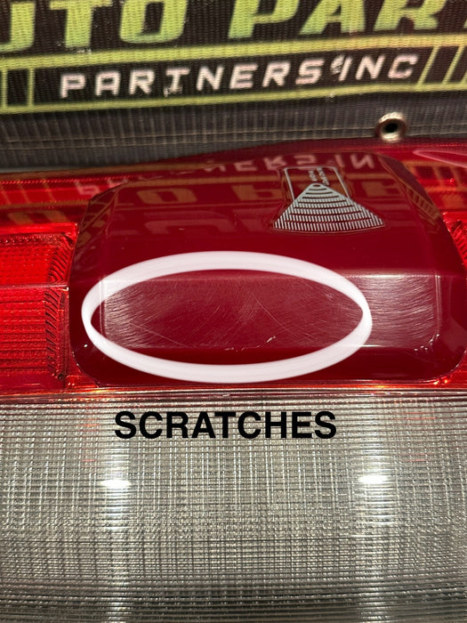 2017-2019 FORD F250 F350 F450 LEFT LED TAIL LIGHT OEM *DAMAGED/READ*