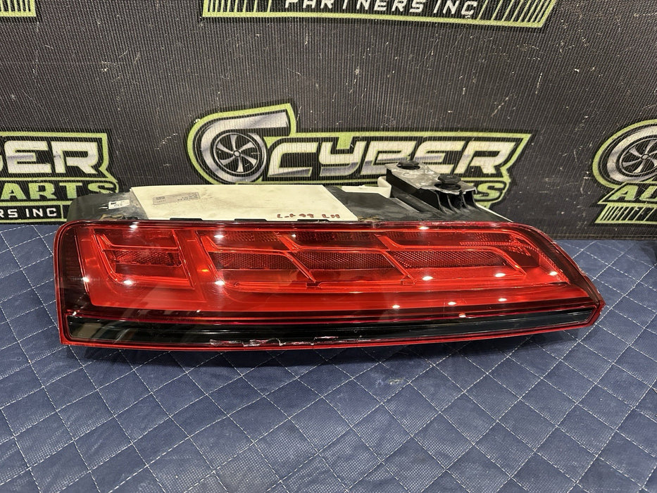 2021 AUDI R8 LEFT DRIVER TAIL LIGHT OEM 4S0 945 096 A ~MINOR CRACK!!!~