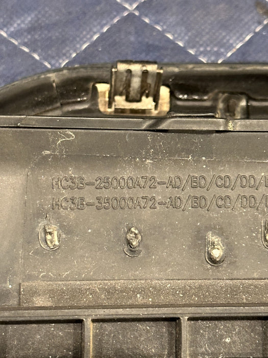 2017-2019 FORD F350 PLATINUM PASSENGER RIGHT FENDER EMBLEM BADGE OEM