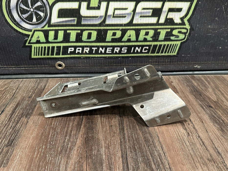 2017-18 AUDI R8 FRONT RIGHT FUSE BRACKET OEM 4S0 937 540 B