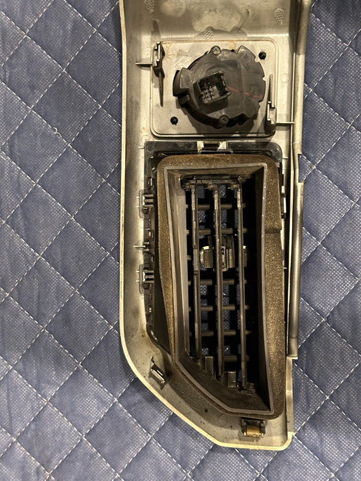 2020 FORD F250 F350 F450 XLT DASHBOARD DASH LEFT DRIVER AIR VENT OEM *WEAR*