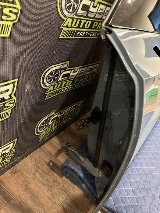 2017 2021 AUDI R8 LEFT DRIVER DOOR SHELL KEMORA GRAY  4S0 831 311 A "MINOR BURN"