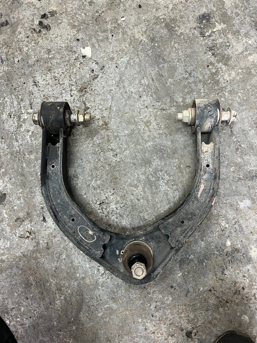 2016 2019 NISSAN TITAN XD FRONT PASSENGER RIGHT LOWER CONTROL ARM 5Z081 OEM