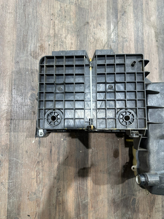 2017-2019 FORD F250 F350 BATTERY TRAY HOLDER W RESERVOIR OEM HC3B-6A987-AD