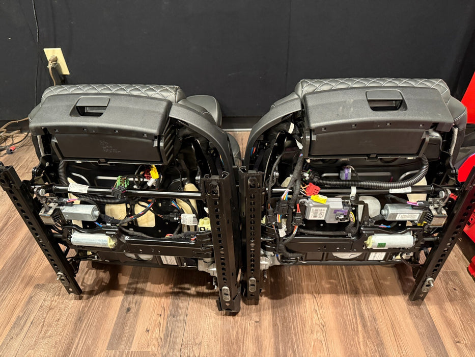 2014 AUDI R8 PLUS FRONT DIAMOND STITCHED SEATS HEATED OEM 23K MILES