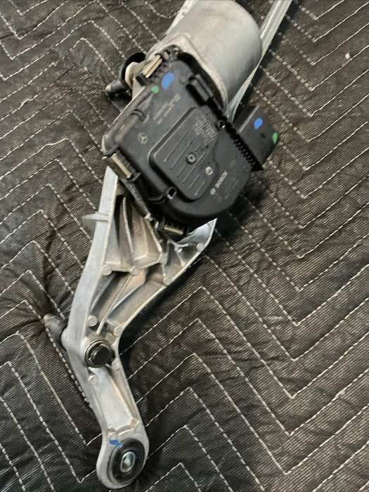 2017-2021 MERCEDES-BENZ E63 AMG FRONT WINDSHIELD WIPER MOTOR OEM A 213-820-58-04