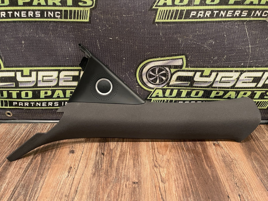 2012 AUDI R8 DRIVER LEFT WINDSHIELD TRIM A PILLAR W/ SPEAKER OEM 420 867 233