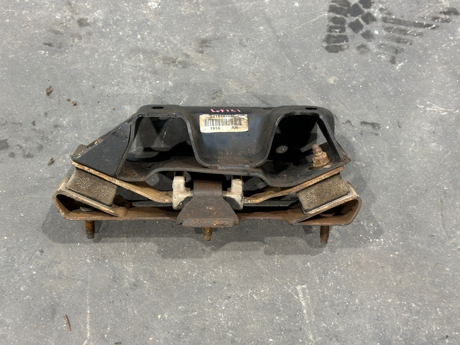 2015 DODGE RAM 2500 TRANSMISSION MOUNT W BRACKET OEM 52121494AC