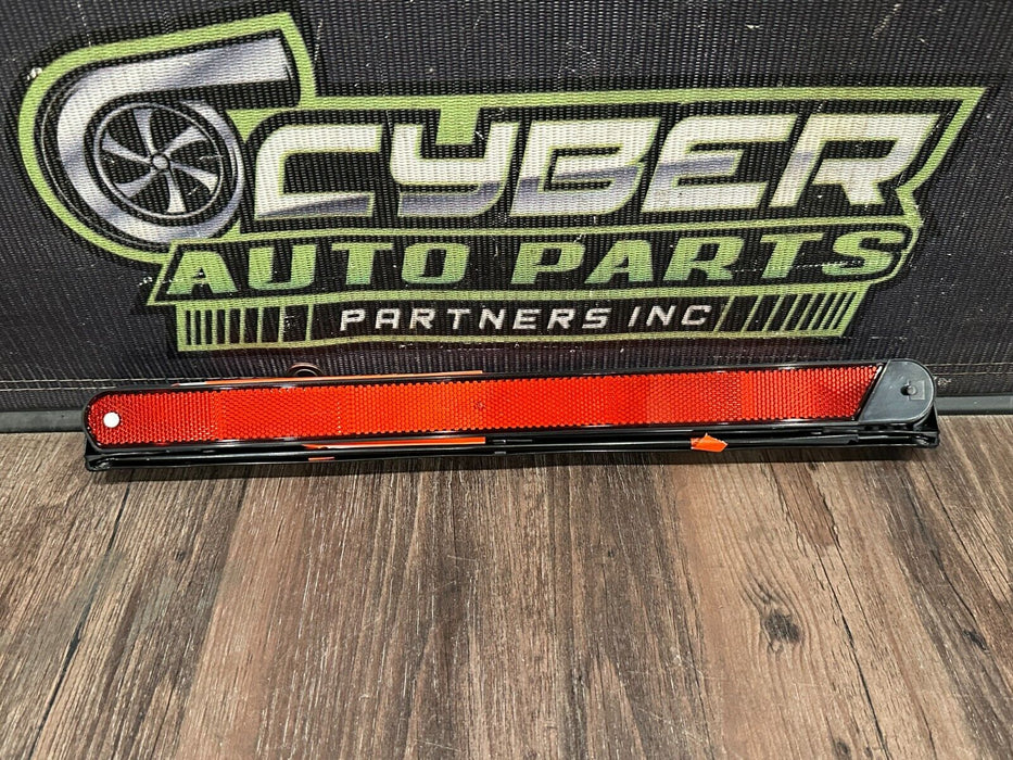 2021 AUDI R8 EMERGENCY WARNING TRIANGLE W CASE OEM 8K0 860 251 B