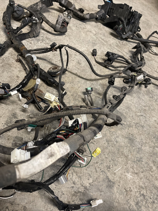 2014 TOYOTA PRIUS V ENGINE BAY HARNESS BASE NON-LED HEADIGHT OEM