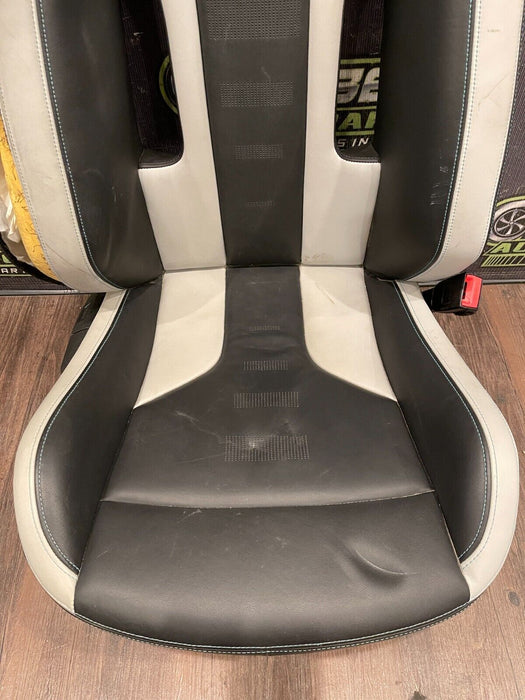 2020 BMW M4 F82 FRONT RIGHT BLACK & WHITE LEATHER SEAT HERITAGE EDITION OEM READ