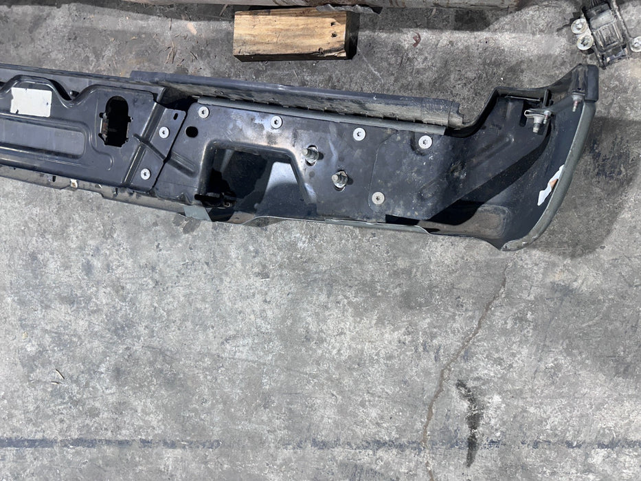 2017 2019 FORD F250 REAR BUMPER ASSEMBLY OEM (READ/SLIGHT SCUFFS SCRATCHES)