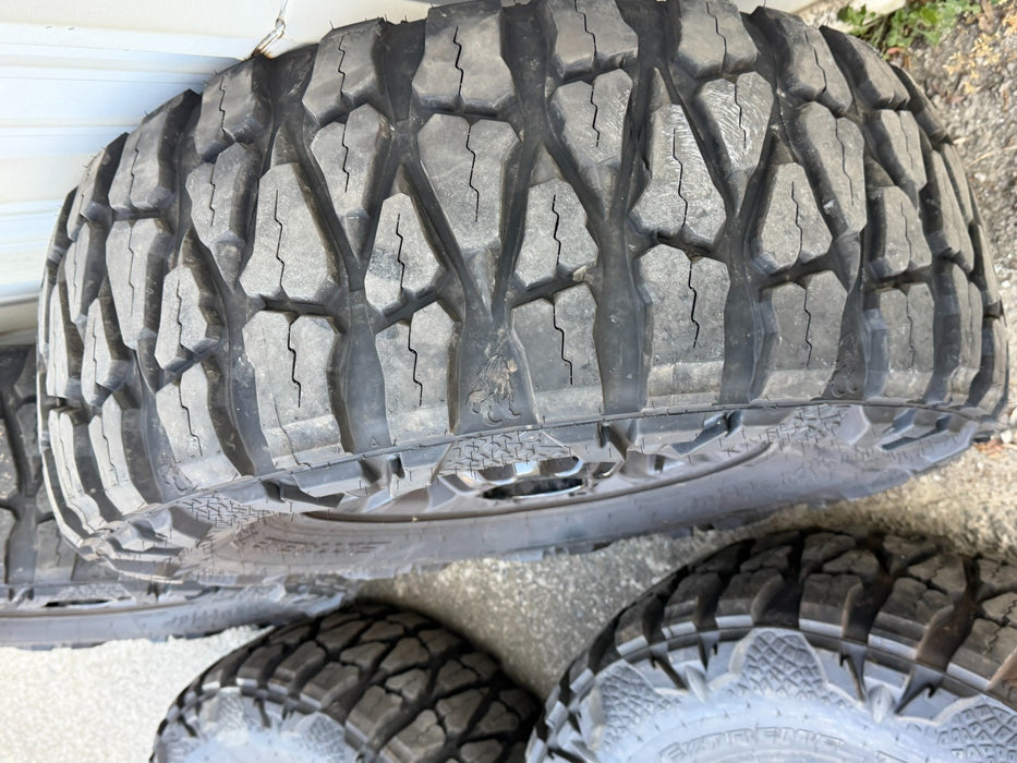2005-2026 FORD F250 F350 TREMOR 18" WHEELS NEW 37X13.50 MUD GRAPPLERS SET 8X170
