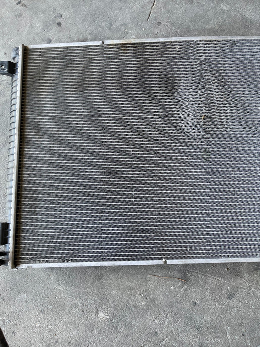 2017-2019 FORD F250 F350 6.7L DIESEL RADIATOR W/ HOSES OEM (DAMAGED)