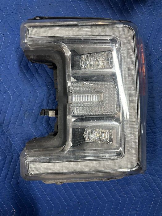 2017-2019 FORD F350 F450 DRIVER LEFT LED HEADLIGHT OEM (READ) BROKEN TABS/SCUFFS