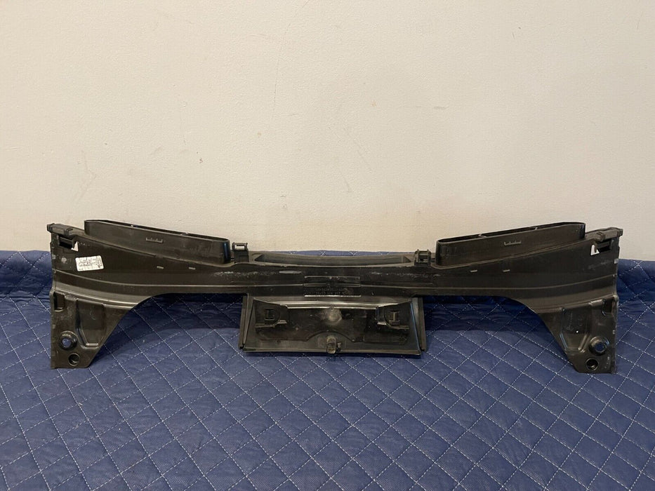 2017 MERCEDES-BENZ C63 AMG CONVERTIBLE AIR INLET DUCT OEM